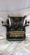 VINTAGE TYPEWRITER - 1911