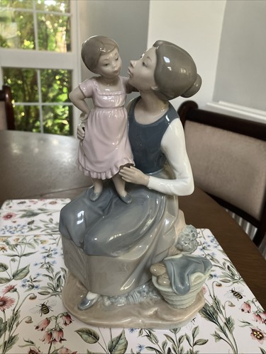 Large nao lladro - large, by