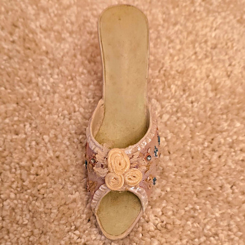 Leonardo ornamental shoe - leonardo,