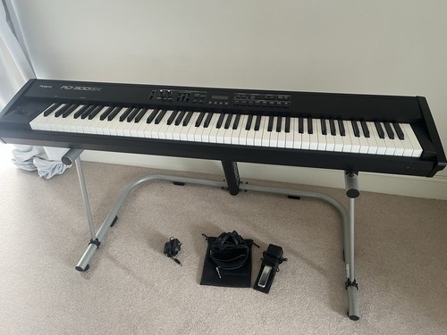 Roland 300gx key digital - 88-key,