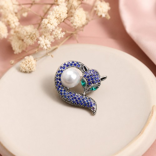 Fox brooch rhinestone - fox,