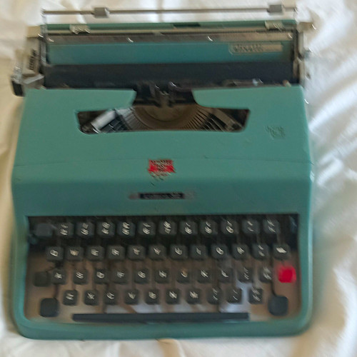 Olivetti lettera green - 32,