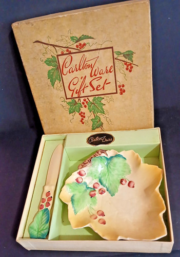 Vintage boxed carlton ware - vintage,