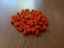 OO / HO Gauge Oil Drums 1:76 Scale for Model Railway pack of 72 - red