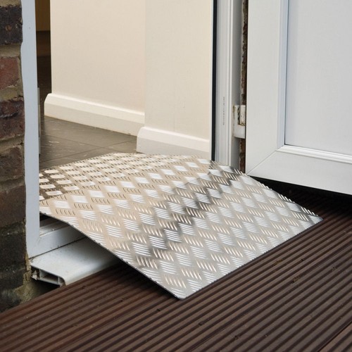 Threshold bridging ramp - ramp, access