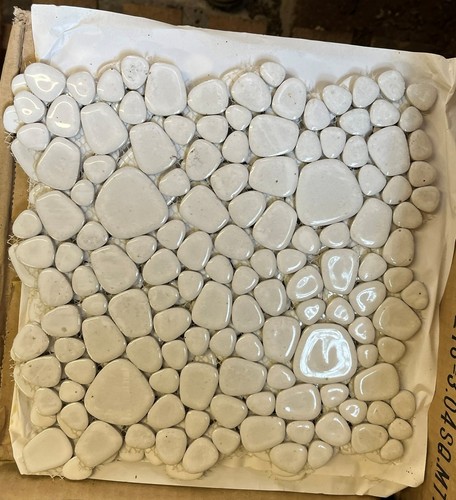 White pebble mosaic tile - white,