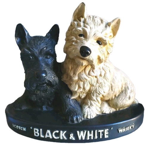 Black white scotch whisky - &,