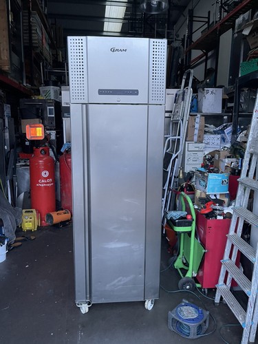Gram 660 freezer commercial - 660,