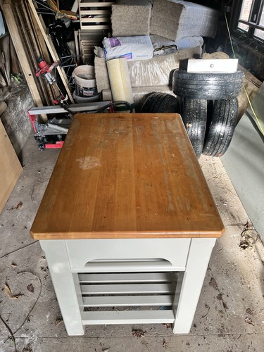 Solid pine wood - solid, island