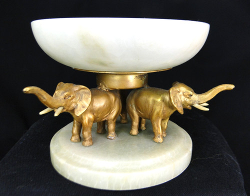 Stunning alabaster cup - alabaster,