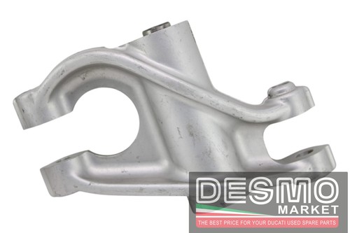 Rear shock absorber rocker