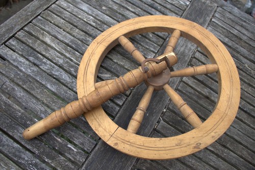 Spinning wheel drive - spinning,