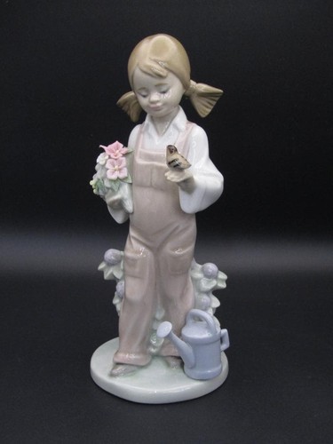Lladro ceramic doll - ceramic,