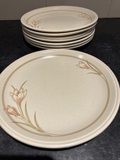 Biltons Vintage Spring Bouquet Crocus Dinner Plates X8