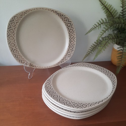 Purbeck pottery diamond - purbeck,