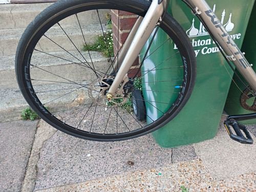 Whyte hybrid bike 700c - bike,