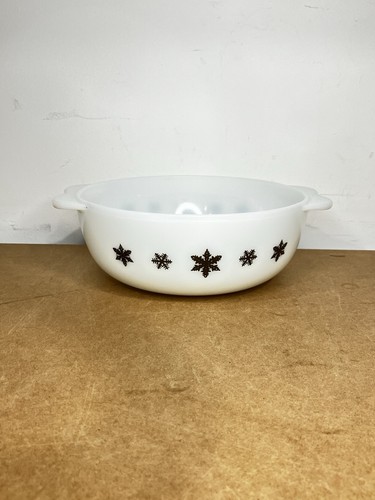 Vintage pyrex casserole - vintage,
