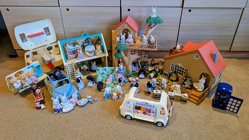 Sylvanian tree house - house,, log