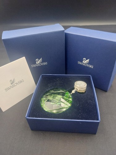 Swarovski crystal green - swarovski, window