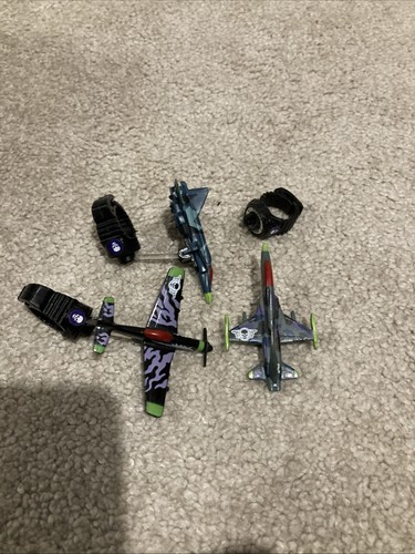 Skull squadron matchbox - skull, ring