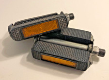 Pair  Rubber Blocks Pedals