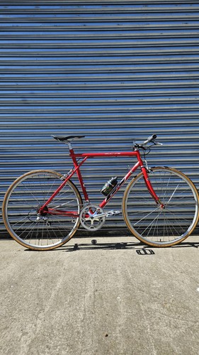 1998 rave road bike - gt, flat