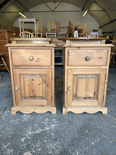 Pretty pair rustic pine - pretty,