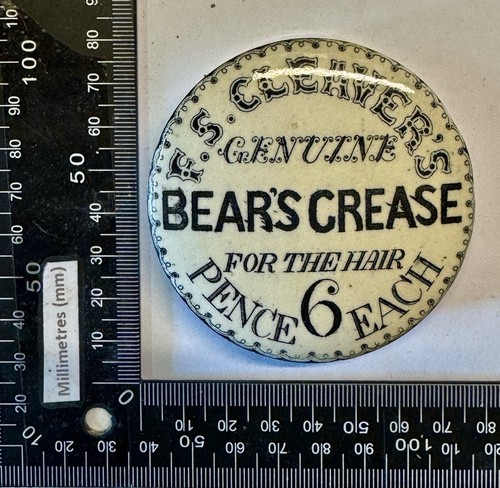 1870 bears grease - pot, lid
