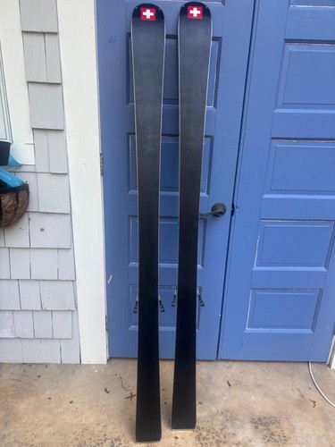 Skis with bindings - skis,