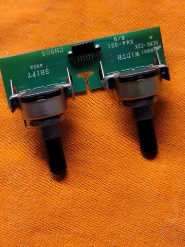 Kenwood controls width shift - ,