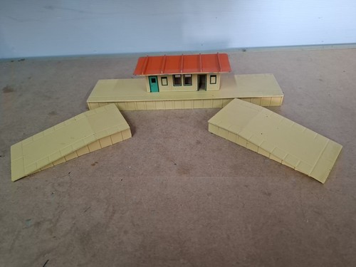 Hornby dublo island - dublo, station