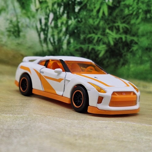 Majorette nissan skyline r - majorette, gt-r