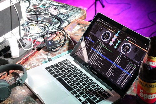 Software audio editing - dj, disc