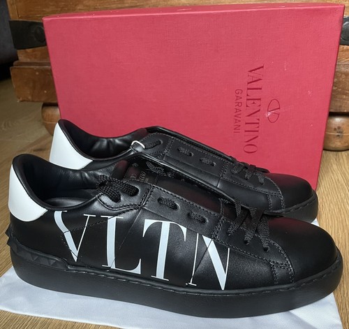 Valentino garavani black - garavani,