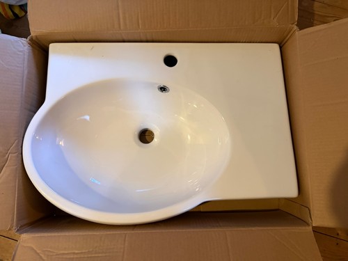 White ceramic corner - white, basin