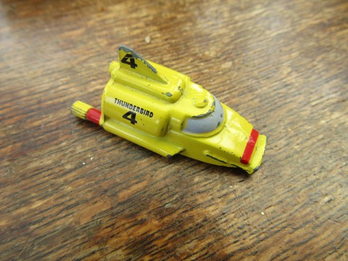 Thunderbirds yellow metal - 4,