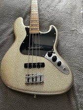 Fender Mikey Way Jazz Bass