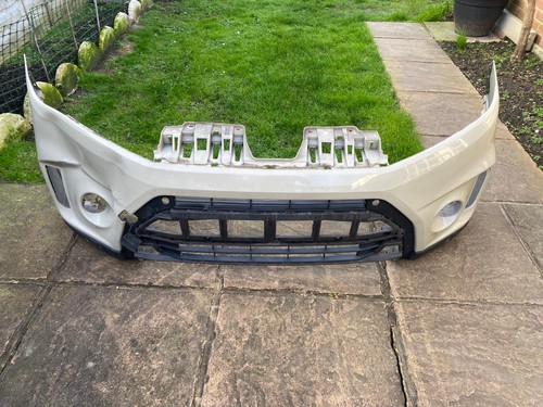 Suzuki vitara front bumper - front, in