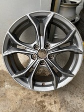 1x Genuine Ford Focus Mk4