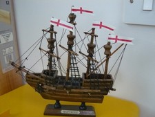 NAUTICALIA detailed wooden