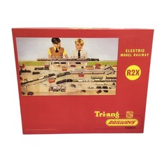 Hornby R1287M Tri-ang Train Set