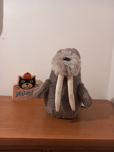 Nwt jellycat willie walrus - jellycat,