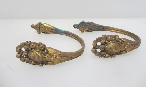 Antique brass curtain tie - brass,