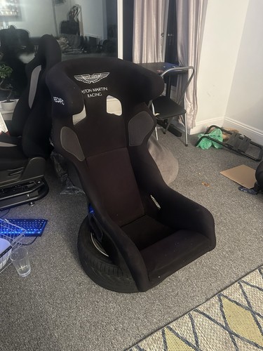 Aston martin recaro pro race - aston,