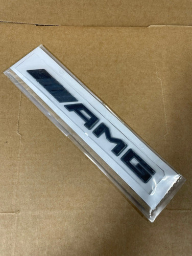 Gloss black amg emblem - gloss,