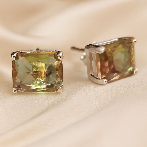 Zultanite color change - color, stud