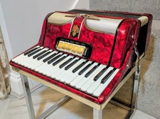 Vintage Sorrento Accordion 5