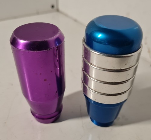 Pair aftermarket gear knobs - aftermarket,
