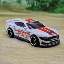 Hot Wheels Ford Mustang Dark