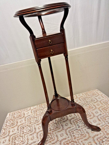 Antique wash stand - ,